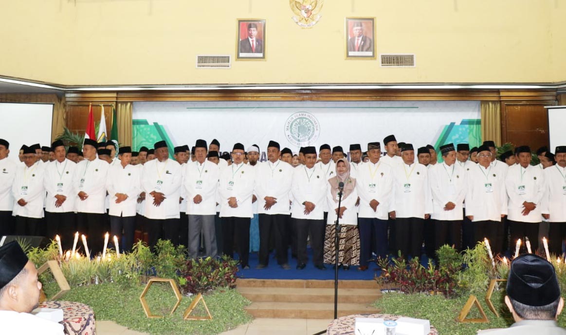 Pengurus MUI Gresik Periode 2019-2024 Dikukuhkan
