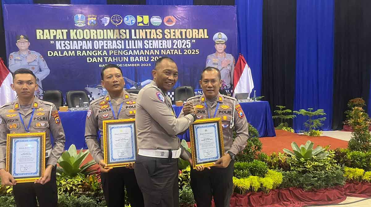 Penghargaan yang diraih Satlantas Polres Blitar Kota.