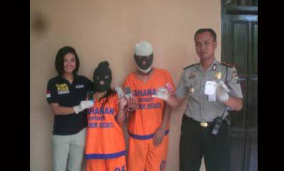 Tersangka suami dan istri yang terjerat binis narkoba.