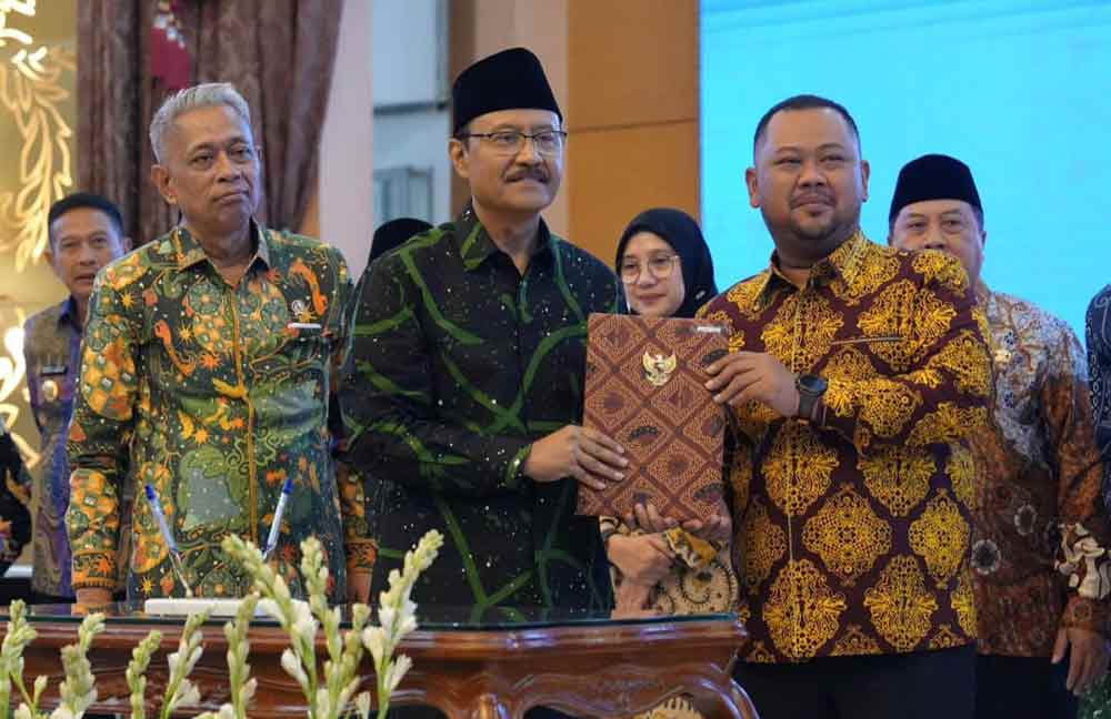Bupati Gresik dan Kemensos Teken Perjanjian Pinjam Pakai Aset untuk Sekolah Rakyat
