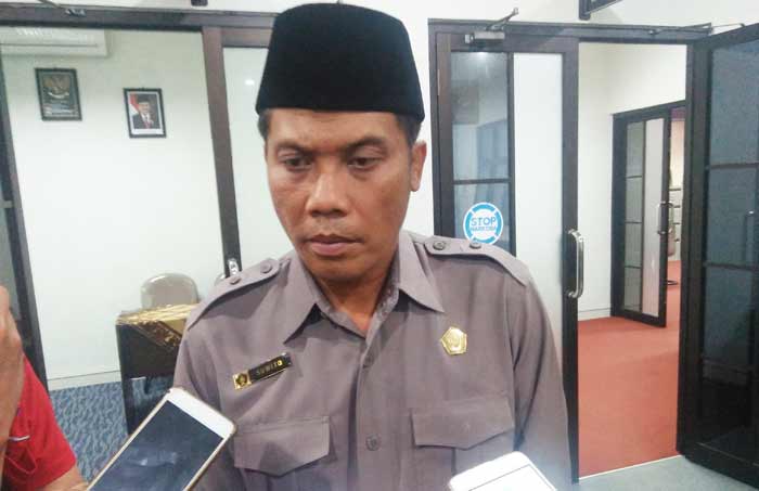 Ketua DPRD Kabupaten Blitar, Suwito Saren Satoto. foto: AKINA/ BANGSAONLINE
