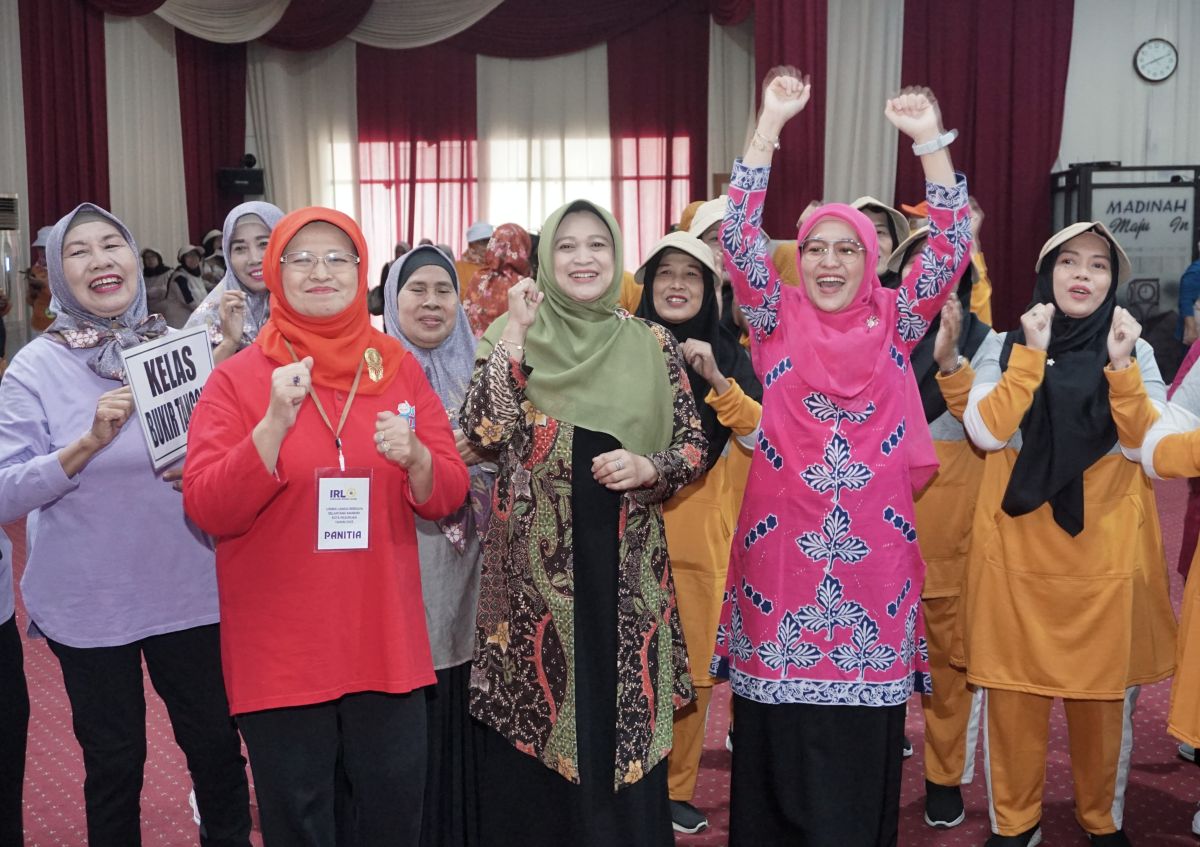  Buka Acara Sekolah Lansia Tangguh, Ketua TP PKK Kota Pasuruan Ajak Semangat untuk Sehat