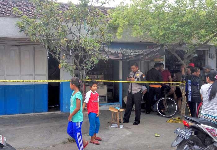 Suasana Pasar Cangkring usai perampokan salah satu toko emas, beberapa waktu lalu.