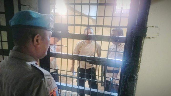 Bripka. EW, Aipda JT, dan Bripda. SD mendekam disel di Tempat Khusus (Patsus) di Mapolresta Pulau Ambon dan Pulau-Pulau Lease. Foto: Polresta Ambon/TribunAmbon.com