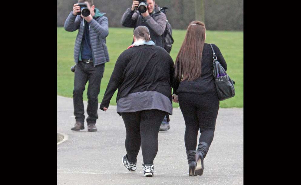 Pasangan Lesbi ini yang tega membunuh anak sendiri. foto: repro mirror.co.uk