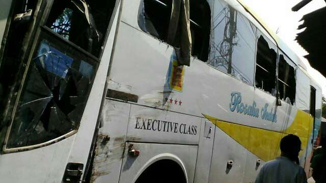 Bus Rosalia Indah yang menabrak rumah warga Rejoso Pasuruan.