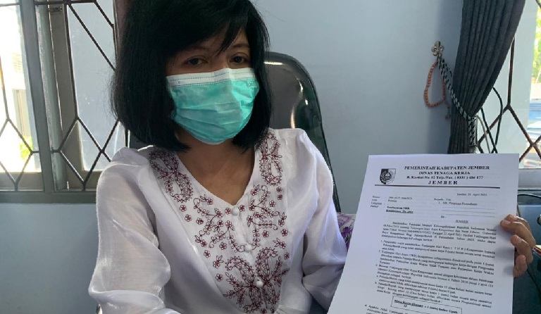 Kepala Bidang Hubungan Industrial, Syarat Kerja, dan Jaminan Sosial Tenaga Kerja Disnaker Jember, Lily Rismawati.