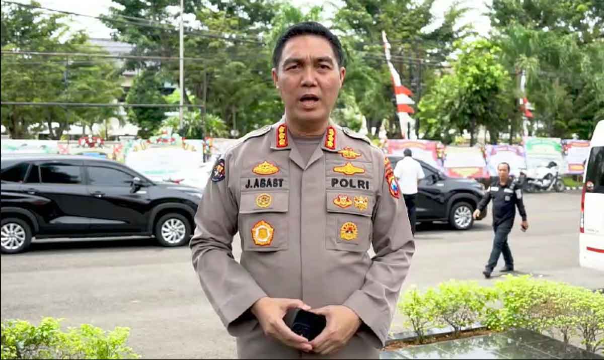 Kabid Humas Polda Jatim, Kombes Pol Jules Abraham Abast.