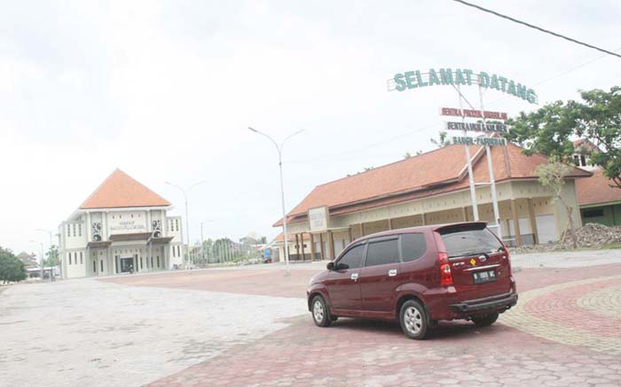 Pintu masuk Bangkodir di Bangil, Pasuruan.
