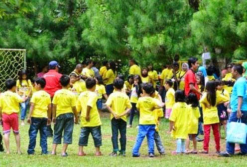 Anak-anak yang dilibatkan dalam permainan. 
