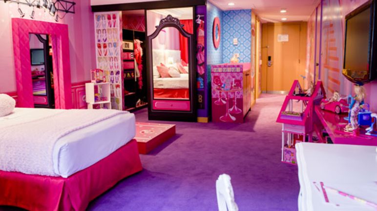 ?Kamar bertema Barbie untuk pertama kali dihadirkan di sebuah hotel di Argentina.foto:repro bbc