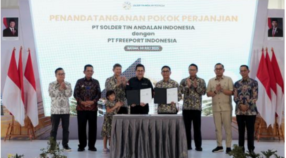 Disaksikan Wameninveshil, Presdir Freeport dan Direktur Stania Teken HoA Jual Beli Perak dan Timbal