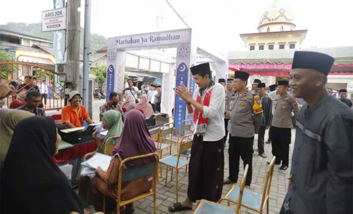 Wakil Bupati Trenggalek, Syah Muhammad Natanegara, saat berada di Desa Nglebeng, Kecamatan Panggul.