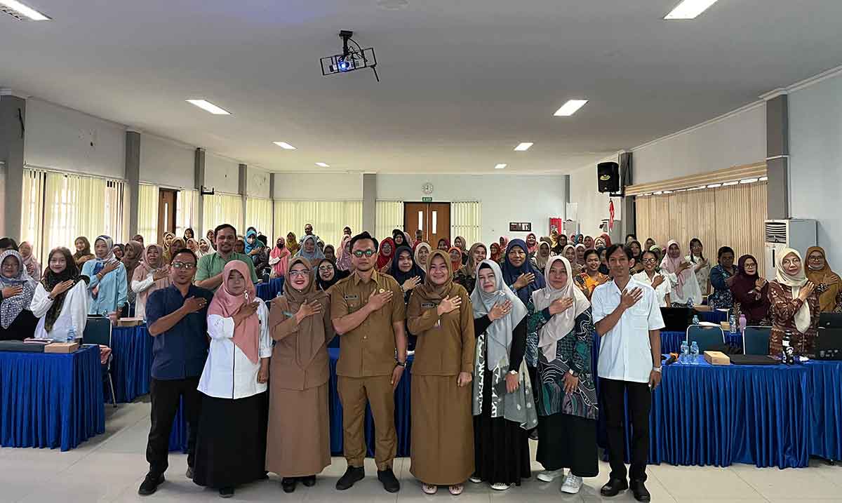 Peserta dan narasumber peningkatan kualitas SDM dalam penggunaan konten digital pendidikan anak usia dini. Foto: Ist