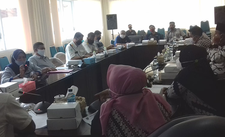 Gelar RDP, Komisi III Minta Agar Perusahaan di Probolinggo Rekrut Tenaga Kerja Lokal