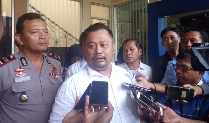 Kasatreskrim Polres Jember AKP Yadwivana Jumbo Qantasson memberikan penjelasan terkait dugaan penculikan di SDN Jember Lor 1.