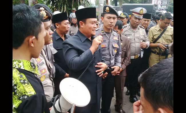 Di Lumajang, Demo HMI Ricuh