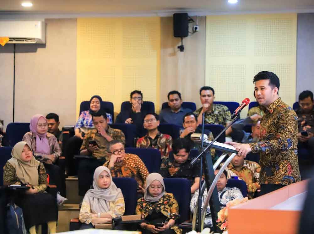 Wagub Jatim, Emil Elestianto Dardak saat memberikan sambutan. (Ist)