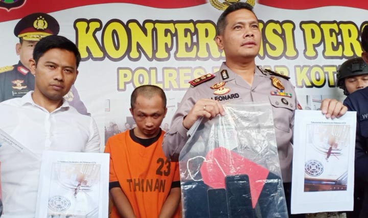 Pelaku diamankan di Mapolres Blitar Kota.
