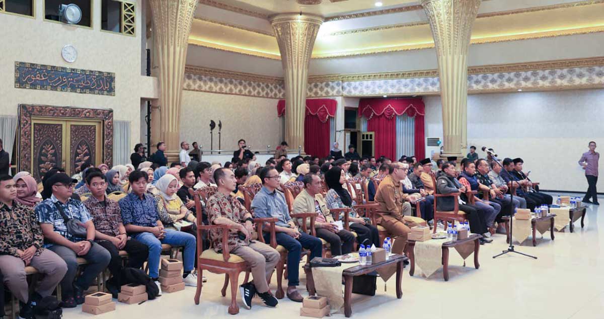 Rapat koordinasi terkait pelaksanaan program MBG atau Makan Bergizi Gratis di Jember.