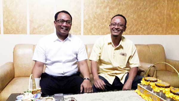 Ahmad Nurhamim dan Ahmad Nadir. foto: syuhud/ BANGSAONLINE