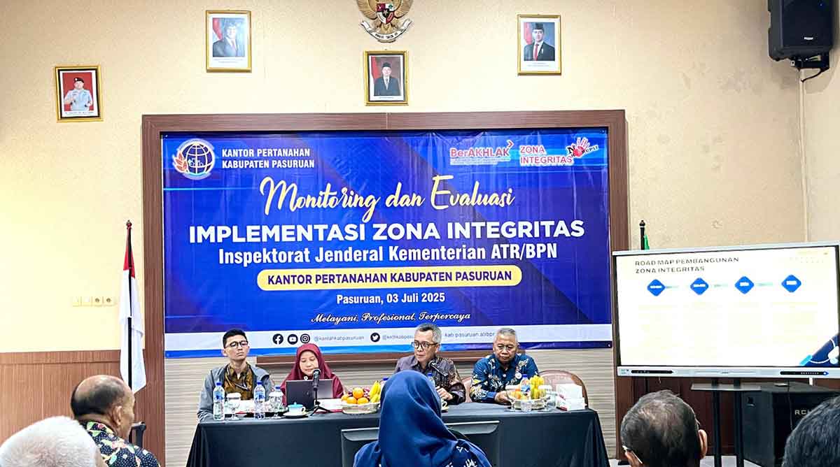 Tim Irjen Kementerian ATR/BPN saat verifikasi lapang di Kantah Kabupaten Pasuruan.

