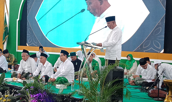 Ketua PCNU Bangil, Shobri Sutroyono, saat memberi sambutan.