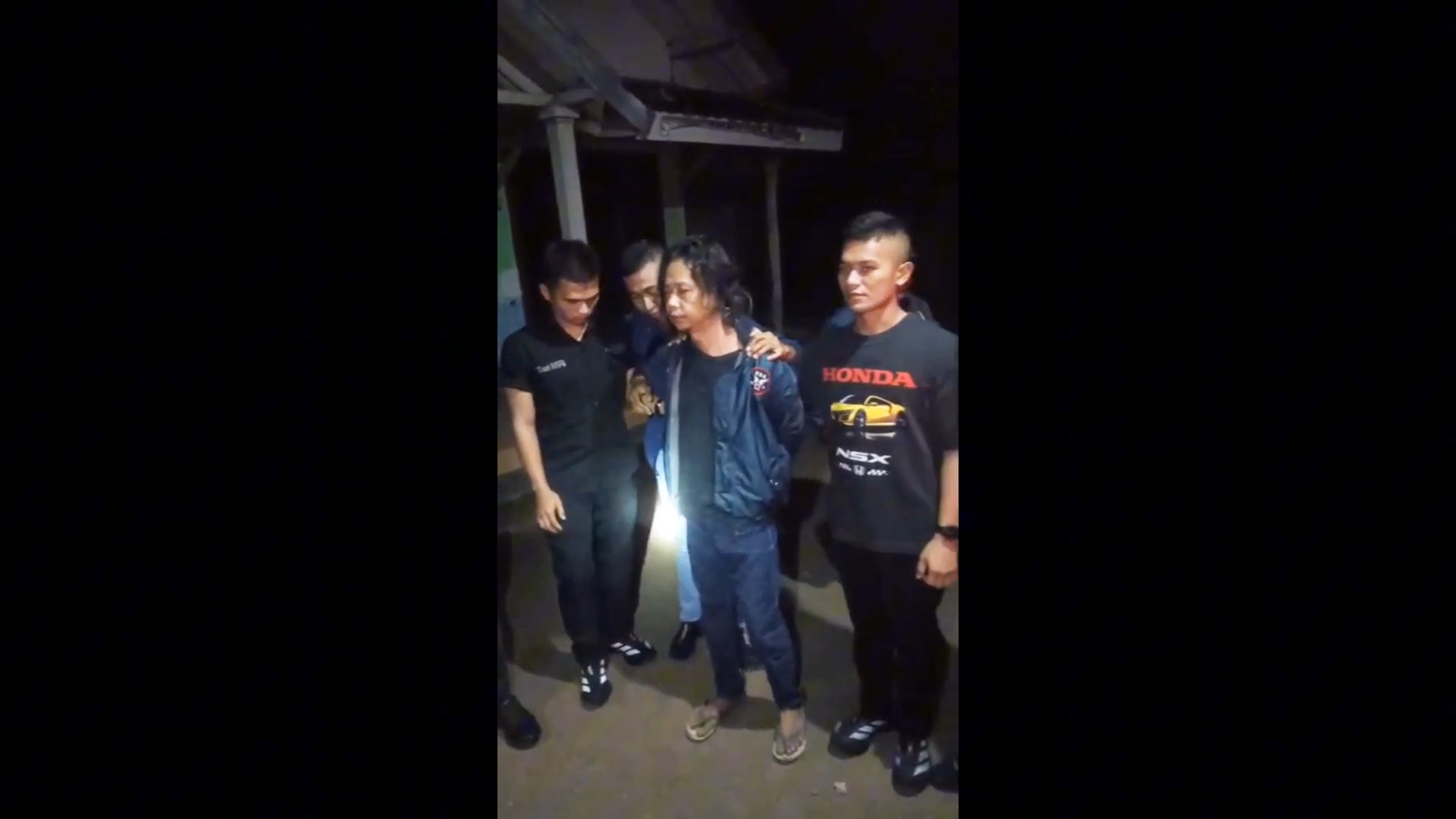Pelaku saat diamankan dari sebuah gubuk sawah