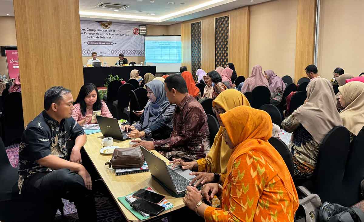 FGD yang digelar Komunitas Seni Budaya BrangWetan untuk guru penggerak di Sidoarjo.