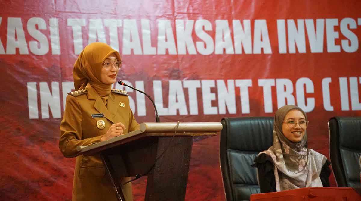 Wali Kota Kediri saat memberi sambutan.