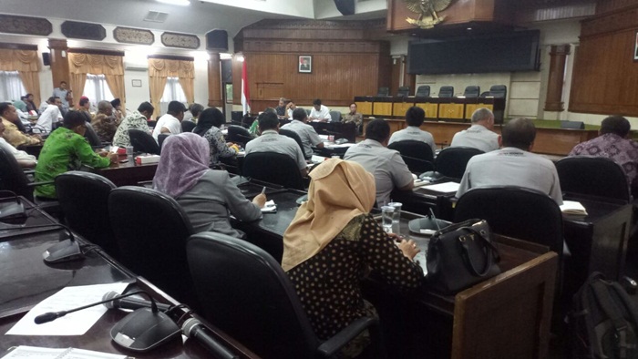  DPRD Kabupaten Tuban saat rapat paripurna, Rabu (16/5).