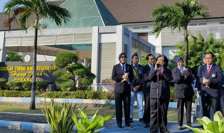 Wiwiek Liestyaningrum S.Kp., M.Kep., Ketua Stikes Hang Tuah Surabaya, dalam sebuah kesempatan.
