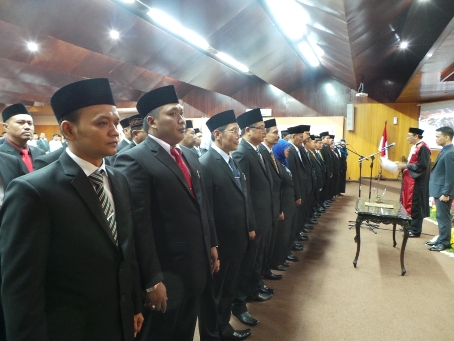 SUMPAH –