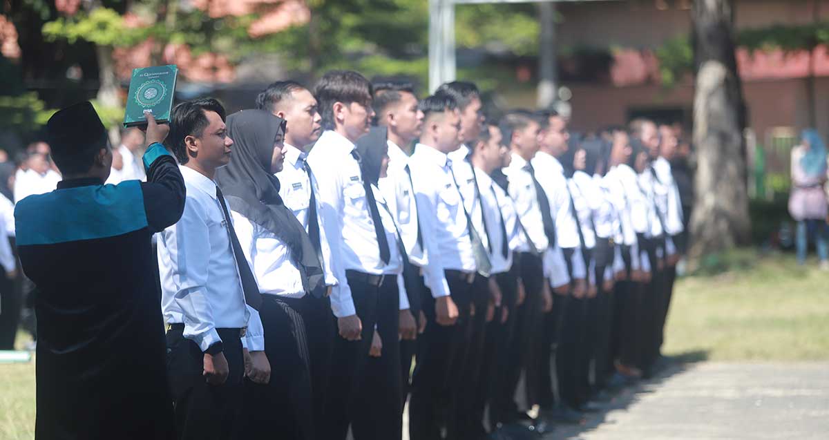 Pelantikan PPPK Paruh Waktu di Pamekasan.