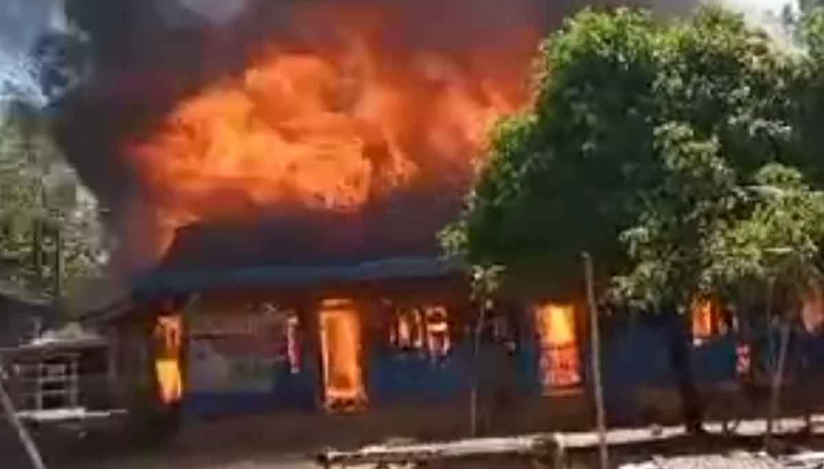 Ditinggal Pergi ke Sawah, 3 Rumah di Pamekasan Terbakar, Kerugian Capai Miliaran Rupiah