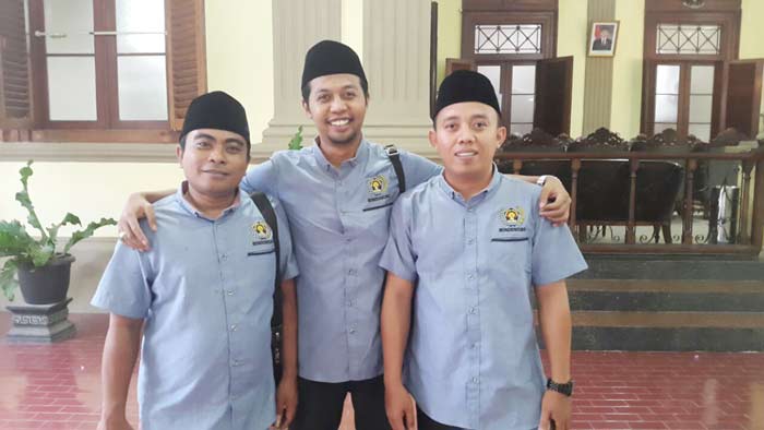 Haryono, Ketua PWI Bondowoso (kanan).

