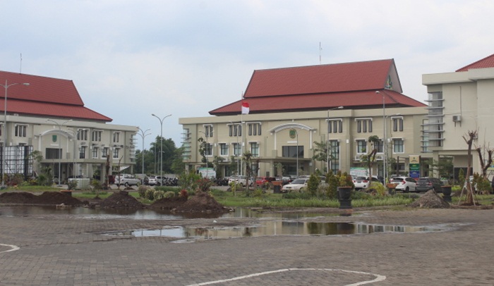 Pemkab Pamekasan batal bangun kantor sekretariat di kompleks perkantoran Raci pada 2020.