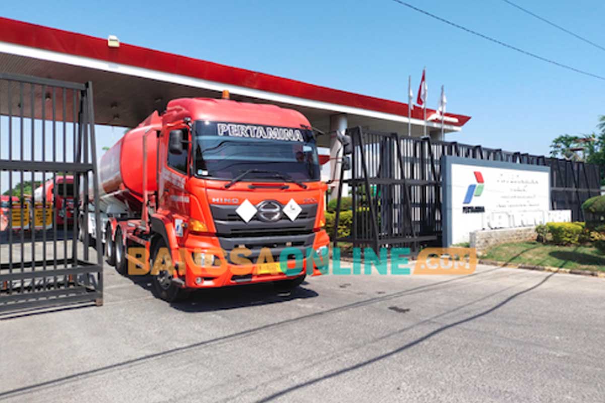 Fuel Terminal Tuban. Foto: Suwandi/BANGSAONLINE.com