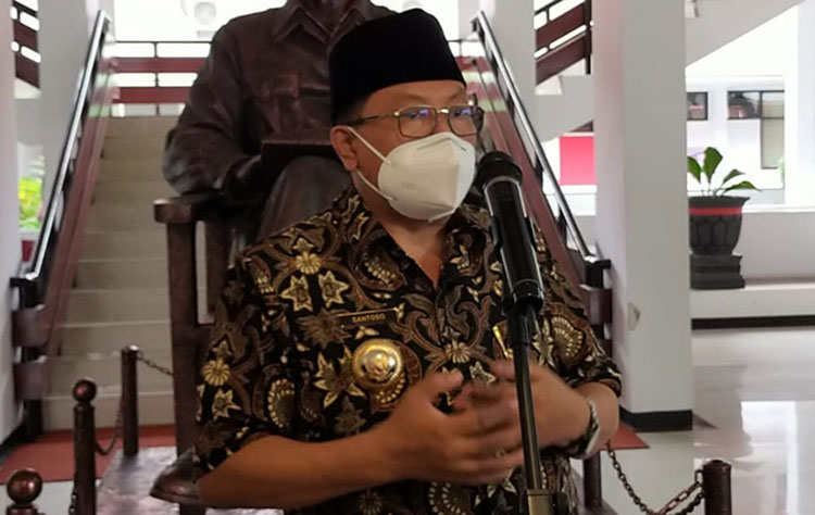 Wali Kota Blitar Santoso. (foto: ist)