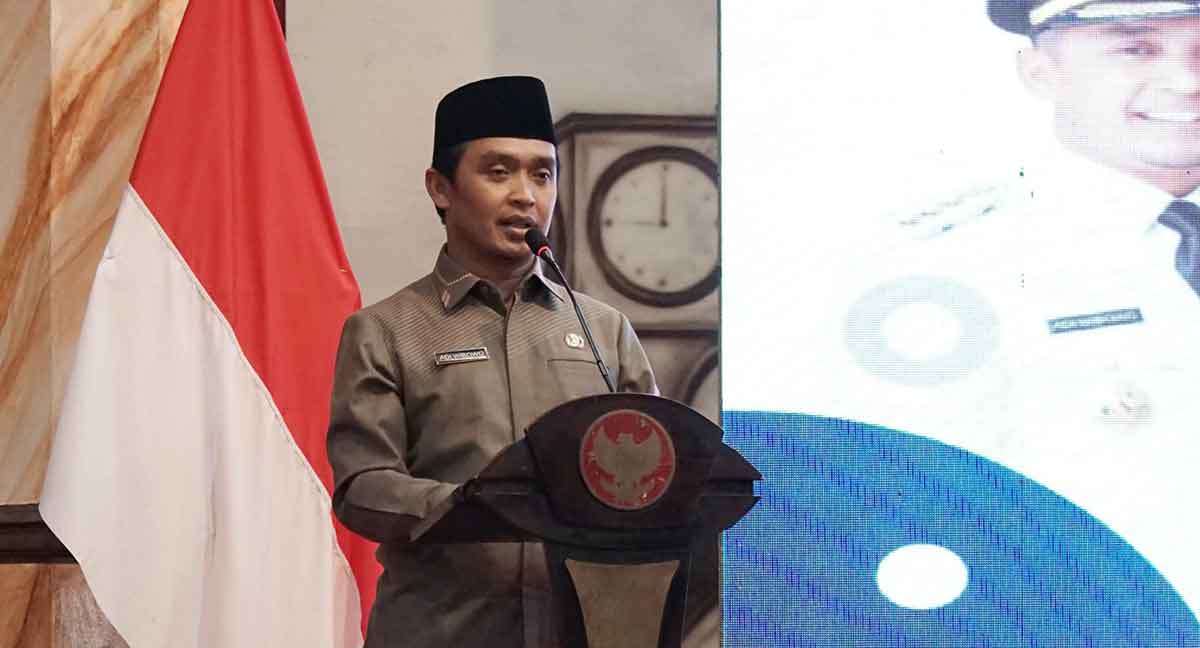 Wali Kota Pasuruan saat memberi sambutan.