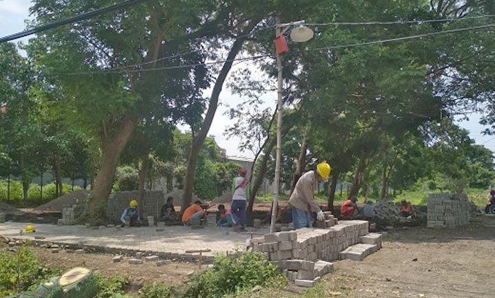 Lahan yang disiapkan untuk menampung PKL di Jalan Mastrip.