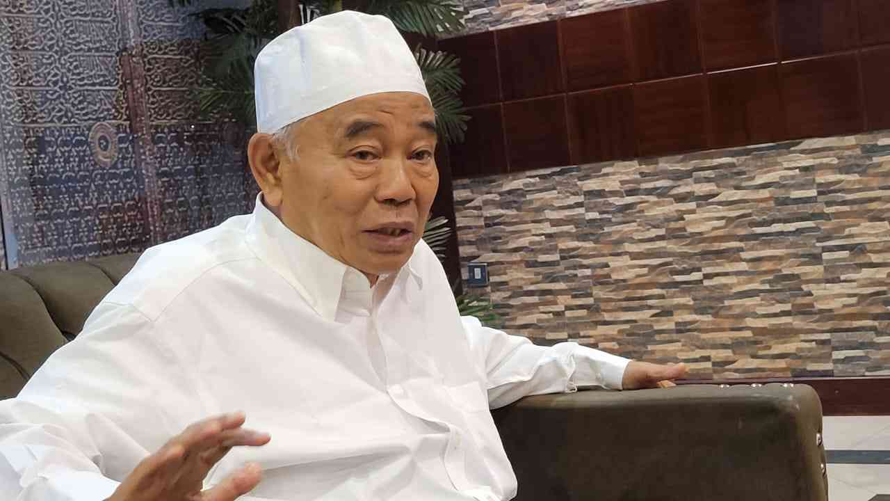 Prof Kiai Asep: Gubernur Khofifah Jalankan Pemerintahan Pakai Referensi, Perhitungan dan Hati-Hati