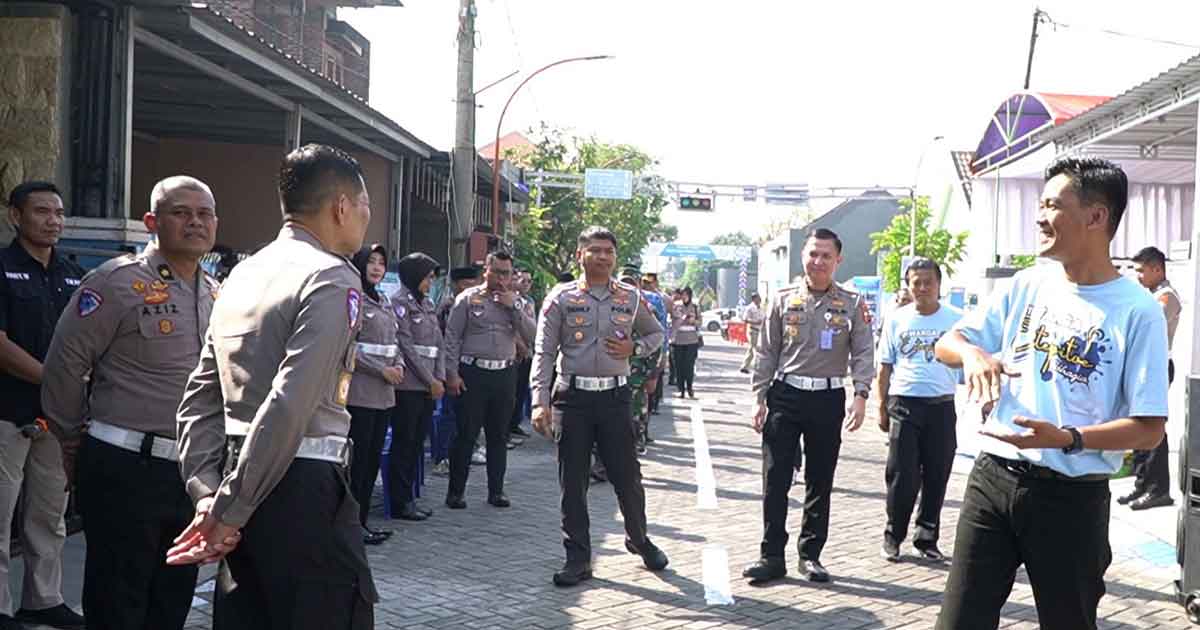 Peninjauan kampung tertib berlalu lintas di Kabupaten Pasuruan.