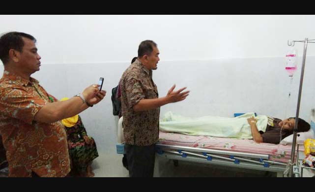 Dalam perawatan, Delia Herlina wartawati memberikan keterangan kepada Satgas Anti Kekerasan Wartawan Dewan Pers.