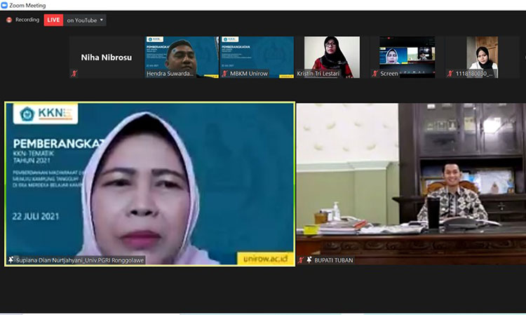Proses pemberangkatan 405 mahasiswa Unirow Tuban dari berbagai program studi yang dilakukan secara virtual melalui aplikasi Zoom Meeting dan diikuti seluruh civitas akademika, Kamis (22/7/2021). (foto: ist)