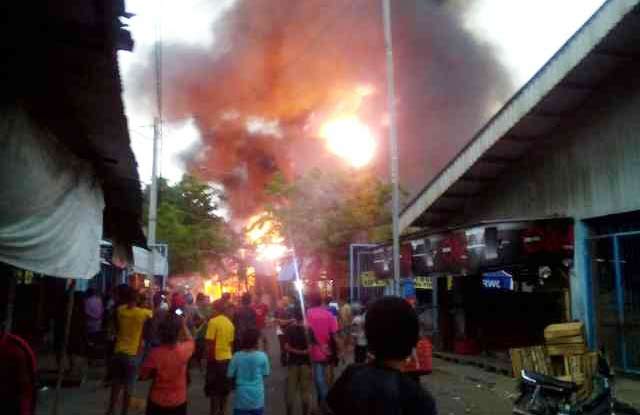Pasar Baru Porong Terbakar, Pedagang Lari Tunggang Langgang