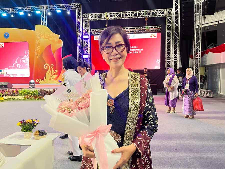 Dirjen Pentag Kementerian ATR/BPN, Yulia Jaya Nirmawati, saat menghadiri perayaan Hari Kartini 2025 di Tennis Indoor Senayan, Jakarta. (Ist)