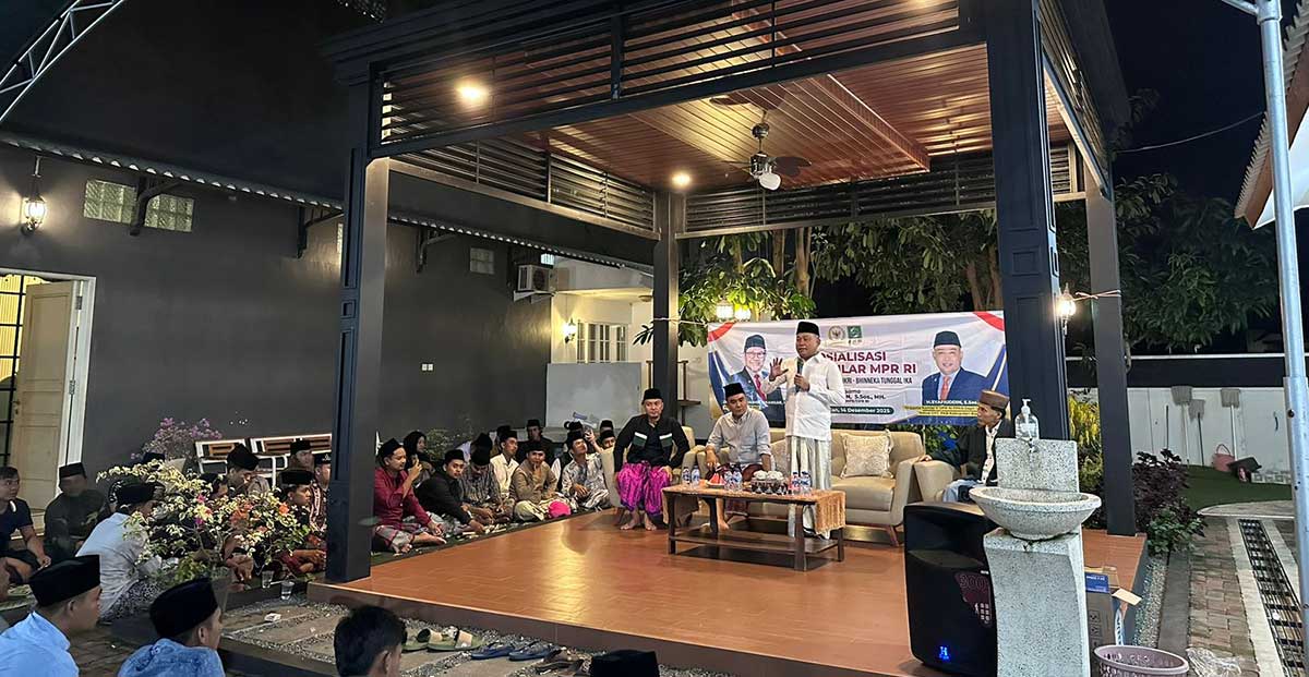 Anggota Komisi V DPR RI, Syafiuddin, saat menggelar sosialisasi 4 pilar MPR RI di Rumah Aspirasi Bangkalan.
