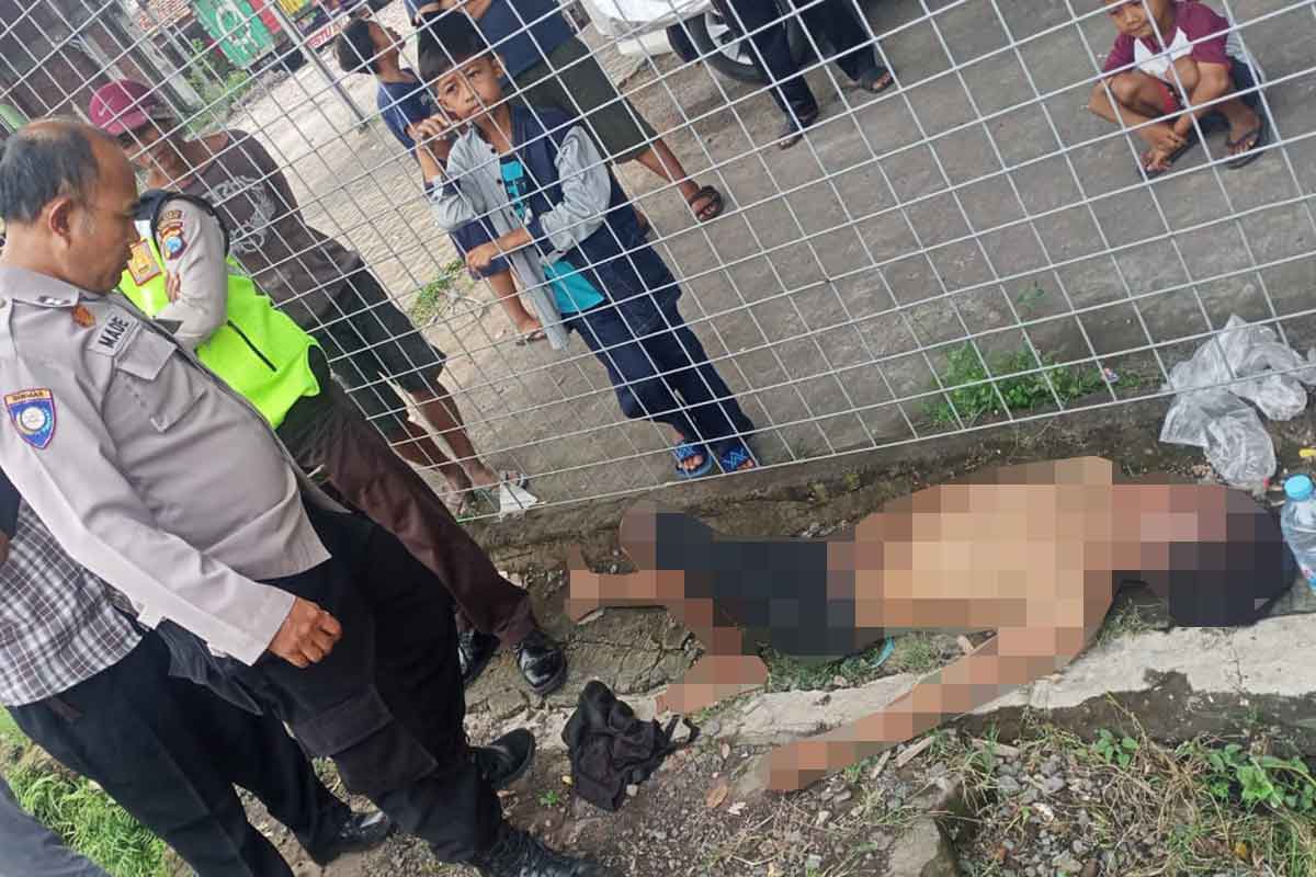 Korban setelah dievakuasi anggota Polsek Taman sebelum dilarikan ke Puskesmas, Jumat (7/4/2023)