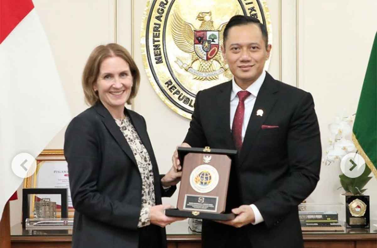 Menteri ATR/BPN saat menerima kunjungan Duta Besar Norwegia untuk Indonesia, Rut Kruger Griven, di Jakarta.